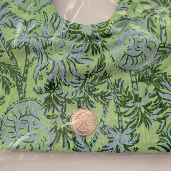 Lilly Pullitzer Bamboo Handle Printed Bag In Cool Mint Catchin Rays - Picture 9 of 9